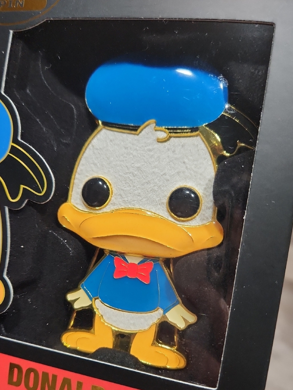 Disney Donald Duck POP! Enamel Pin - Picture 3 of 3